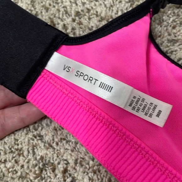 VSX SPORTS BRA 36DD - Picture 2 of 5